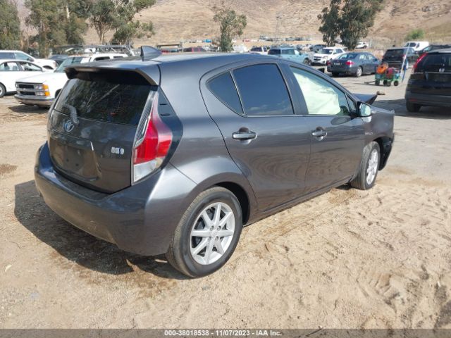 Photo 3 VIN: JTDKDTB39G1117134 - TOYOTA PRIUS C 