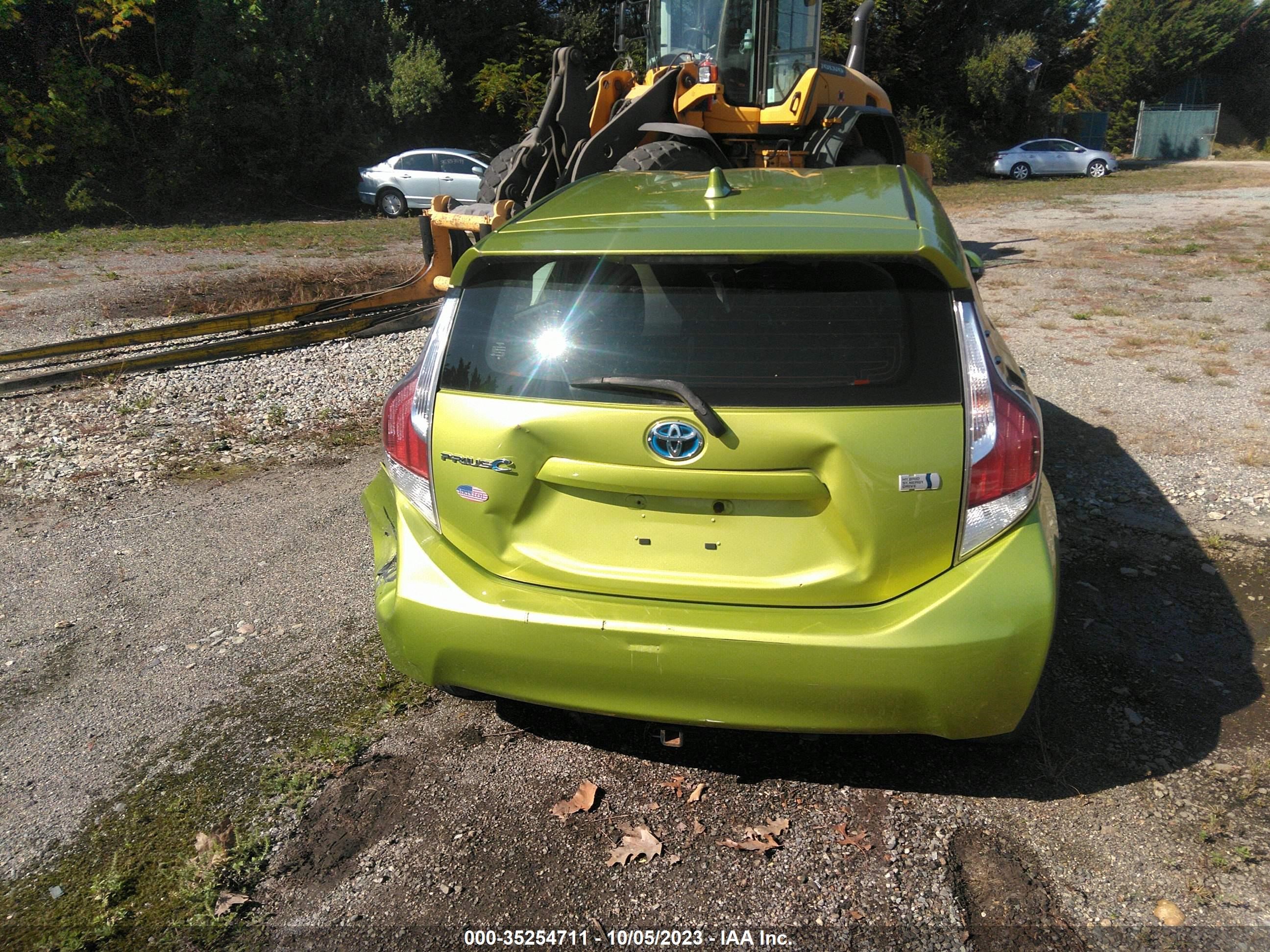 Photo 14 VIN: JTDKDTB39G1123306 - TOYOTA PRIUS C 