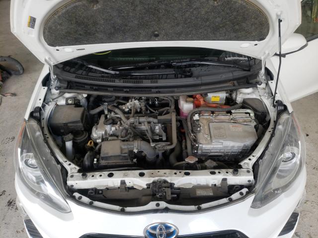 Photo 6 VIN: JTDKDTB39G1133320 - TOYOTA PRIUS C 