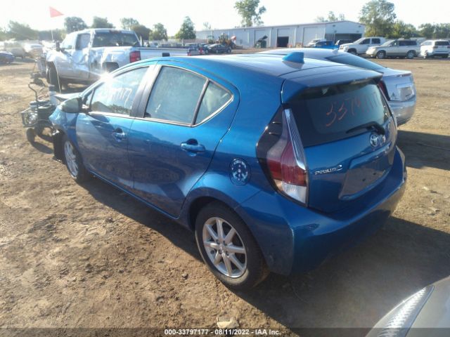 Photo 2 VIN: JTDKDTB39G1134015 - TOYOTA PRIUS C 