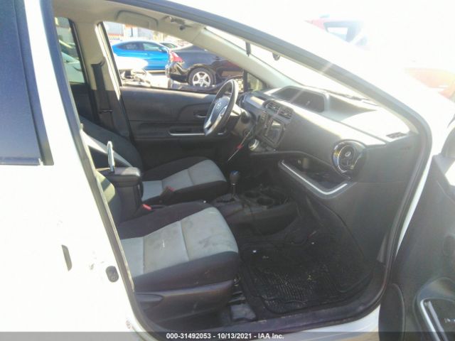 Photo 4 VIN: JTDKDTB39G1139750 - TOYOTA PRIUS C 