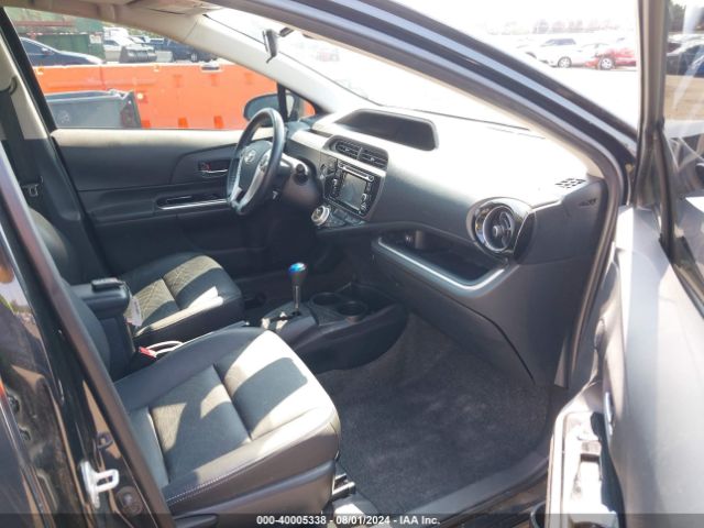 Photo 4 VIN: JTDKDTB39H1595992 - TOYOTA PRIUS C 