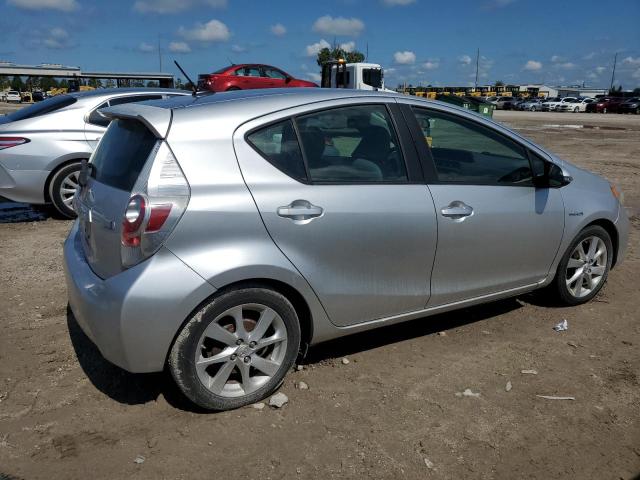 Photo 2 VIN: JTDKDTB3XC1001449 - TOYOTA PRIUS C 