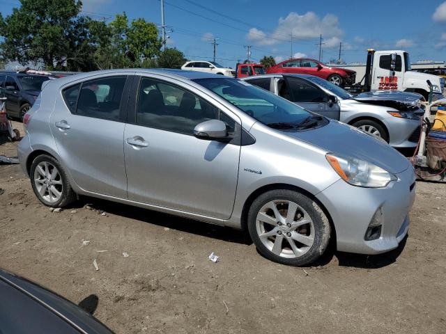 Photo 3 VIN: JTDKDTB3XC1001449 - TOYOTA PRIUS C 