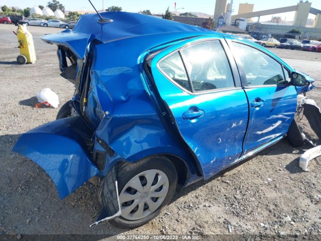 Photo 3 VIN: JTDKDTB3XC1022382 - TOYOTA PRIUS C 