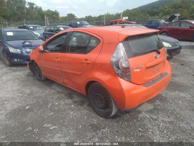 Photo 2 VIN: JTDKDTB3XC1024505 - TOYOTA PRIUS C 