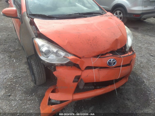 Photo 5 VIN: JTDKDTB3XC1024505 - TOYOTA PRIUS C 