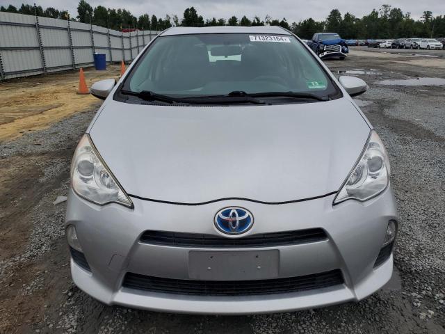 Photo 4 VIN: JTDKDTB3XC1030479 - TOYOTA PRIUS C 