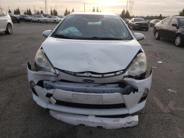 Photo 4 VIN: JTDKDTB3XD1042052 - TOYOTA PRIUS C 