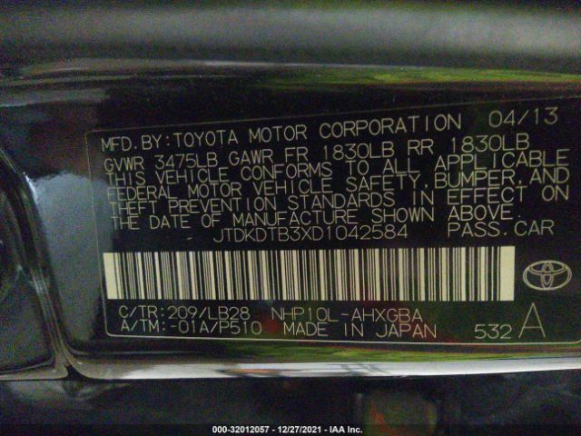 Photo 8 VIN: JTDKDTB3XD1042584 - TOYOTA PRIUS C 