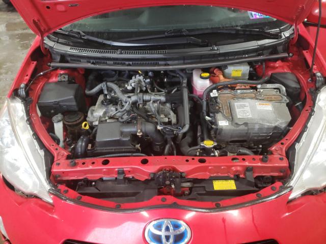 Photo 6 VIN: JTDKDTB3XD1057828 - TOYOTA PRIUS C 