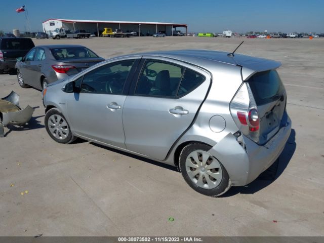 Photo 2 VIN: JTDKDTB3XD1538873 - TOYOTA PRIUS C 