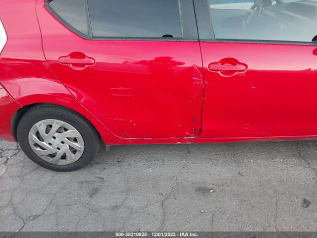 Photo 5 VIN: JTDKDTB3XD1543488 - TOYOTA PRIUS C 