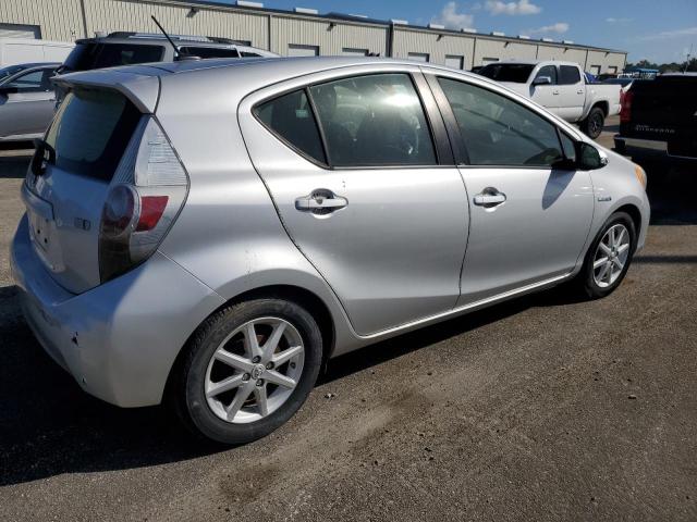 Photo 2 VIN: JTDKDTB3XE1069320 - TOYOTA PRIUS C 