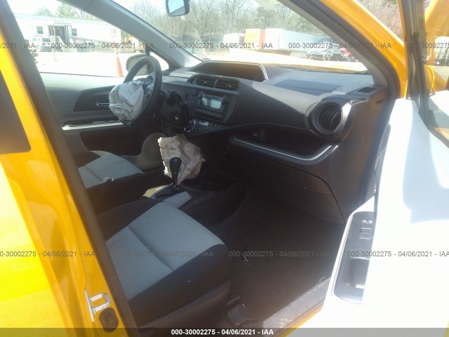 Photo 4 VIN: JTDKDTB3XE1069575 - TOYOTA PRIUS C 