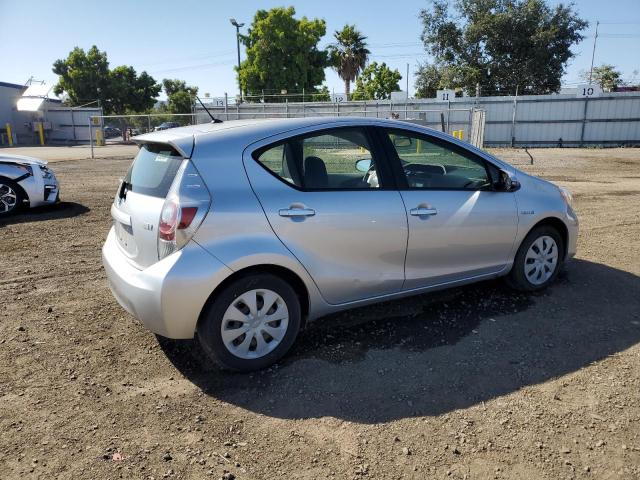 Photo 2 VIN: JTDKDTB3XE1077949 - TOYOTA PRIUS C 