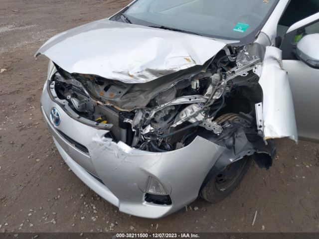 Photo 5 VIN: JTDKDTB3XE1570949 - TOYOTA PRIUS C 