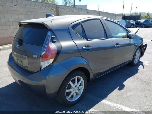 Photo 3 VIN: JTDKDTB3XF1093053 - TOYOTA PRIUS C 