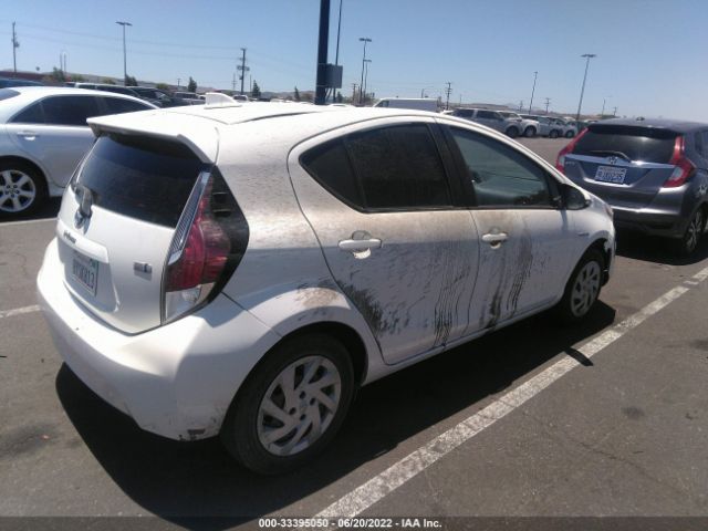 Photo 3 VIN: JTDKDTB3XF1094705 - TOYOTA PRIUS C 