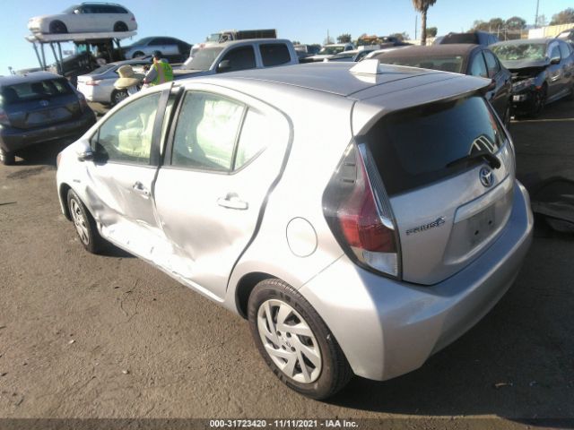 Photo 2 VIN: JTDKDTB3XF1100082 - TOYOTA PRIUS C 