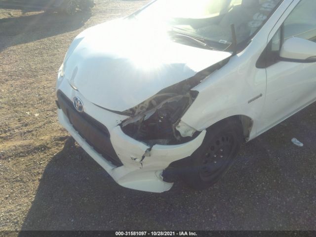 Photo 5 VIN: JTDKDTB3XF1106724 - TOYOTA PRIUS C 