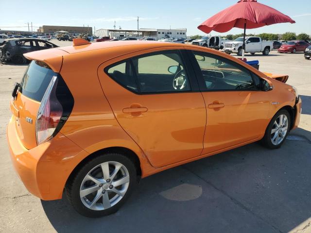 Photo 2 VIN: JTDKDTB3XF1113267 - TOYOTA PRIUS C 