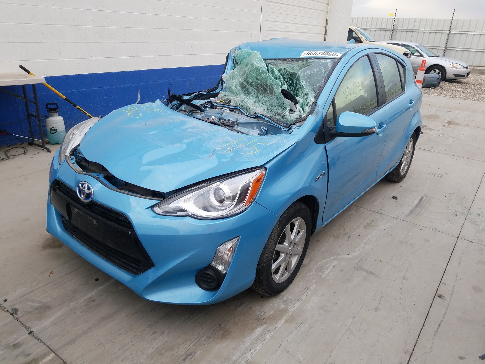 Photo 1 VIN: JTDKDTB3XF1113673 - TOYOTA PRIUS C 