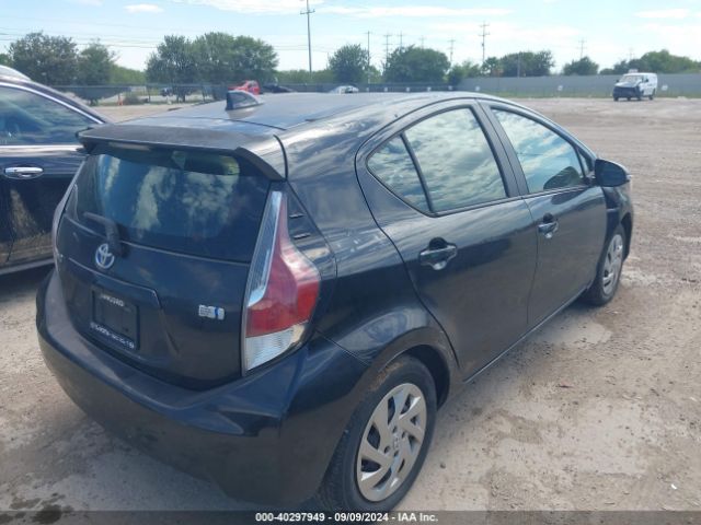 Photo 3 VIN: JTDKDTB3XF1583038 - TOYOTA PRIUS C 