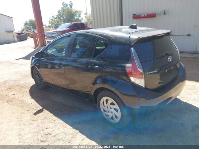 Photo 2 VIN: JTDKDTB3XG1119765 - TOYOTA PRIUS C 