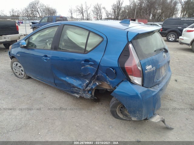 Photo 2 VIN: JTDKDTB3XG1590153 - TOYOTA PRIUS C 