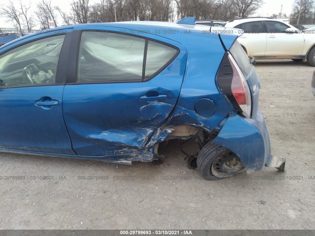 Photo 5 VIN: JTDKDTB3XG1590153 - TOYOTA PRIUS C 