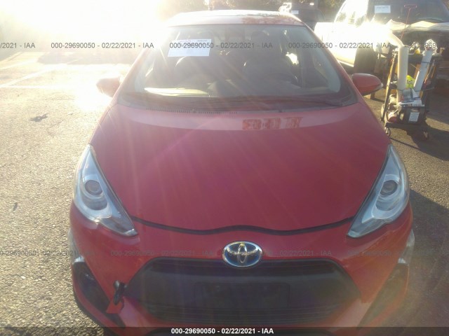 Photo 5 VIN: JTDKDTB3XH1597105 - TOYOTA PRIUS C 