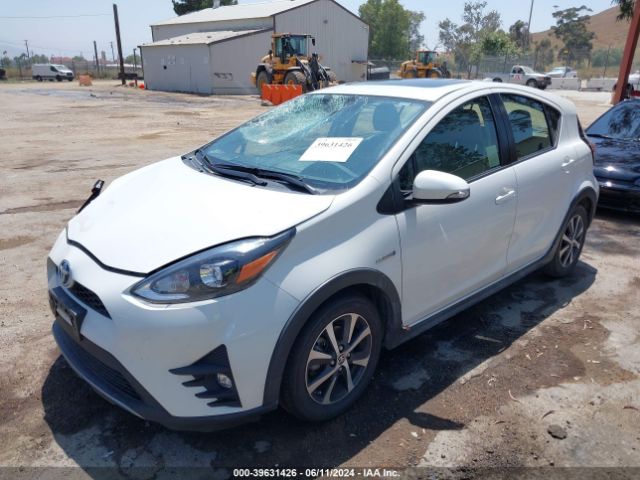 Photo 1 VIN: JTDKDTB3XJ1602650 - TOYOTA PRIUS C 