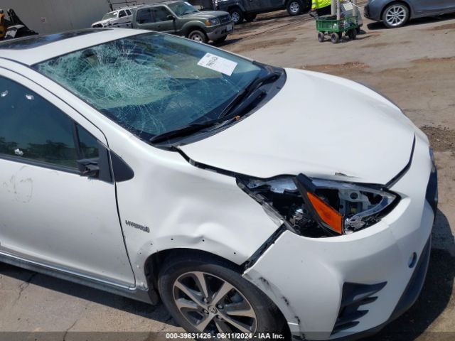 Photo 5 VIN: JTDKDTB3XJ1602650 - TOYOTA PRIUS C 