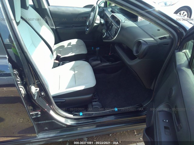 Photo 4 VIN: JTDKDTB3XJ1611414 - TOYOTA PRIUS C 