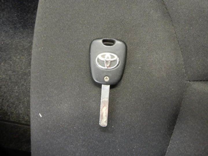 Photo 16 VIN: JTDKG10C30N770071 - TOYOTA AYGO 