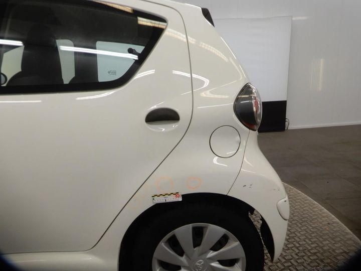 Photo 27 VIN: JTDKG10C30N770071 - TOYOTA AYGO 