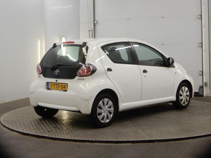 Photo 8 VIN: JTDKG10C30N770071 - TOYOTA AYGO 