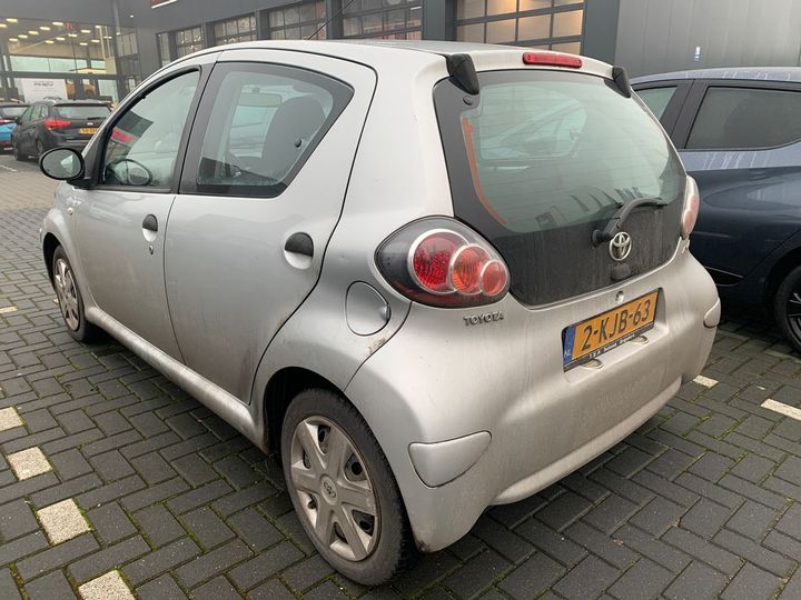 Photo 2 VIN: JTDKG12C00N505167 - TOYOTA AYGO 