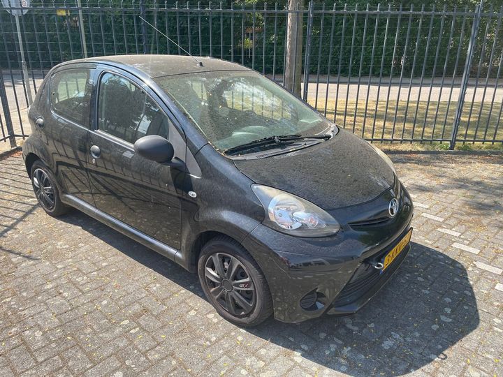 Photo 4 VIN: JTDKG12C10N705796 - TOYOTA AYGO 