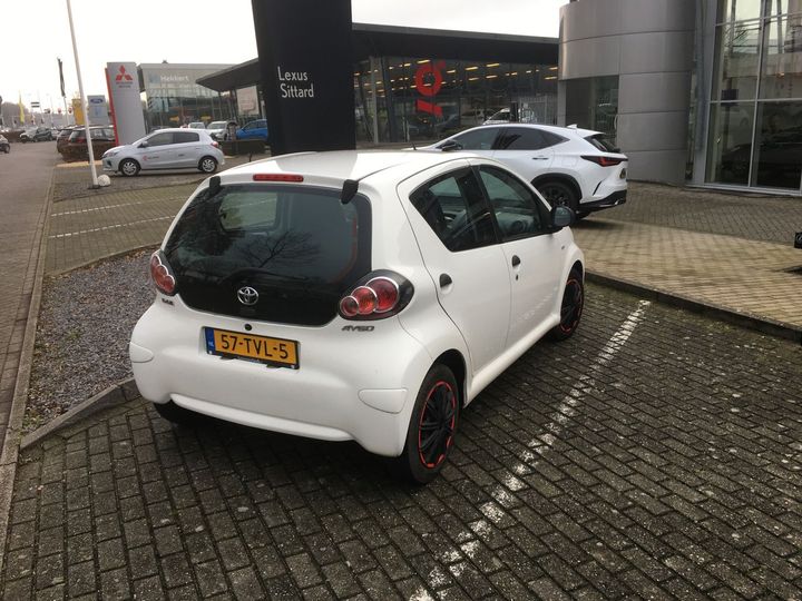 Photo 3 VIN: JTDKG12C50N623408 - TOYOTA AYGO 