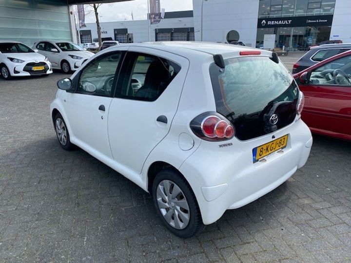 Photo 2 VIN: JTDKG12C50N694656 - TOYOTA AYGO 