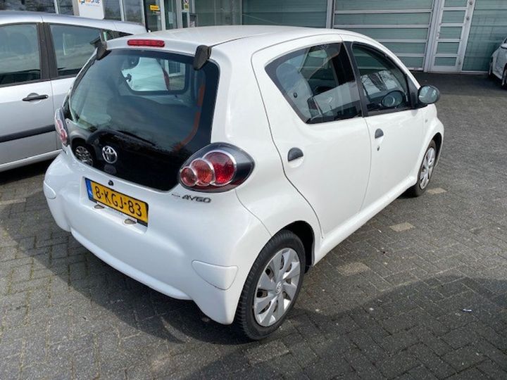 Photo 3 VIN: JTDKG12C50N694656 - TOYOTA AYGO 