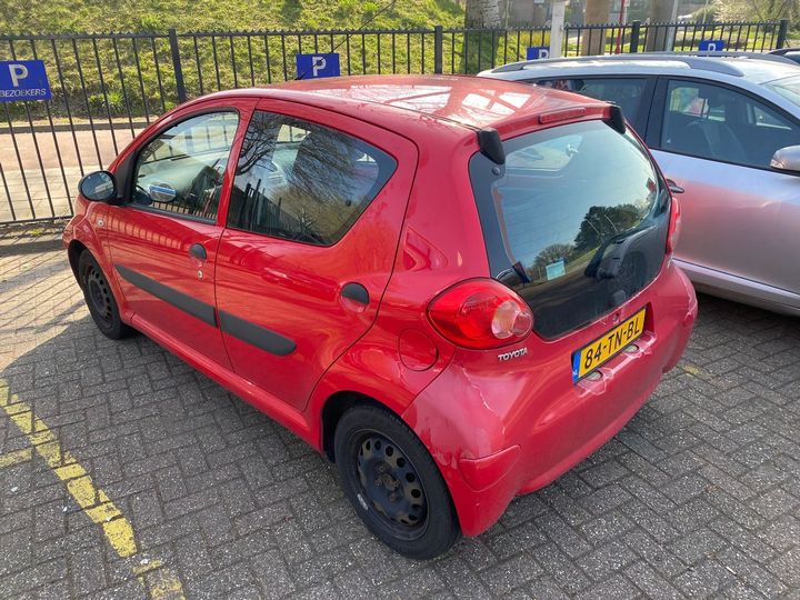 Photo 2 VIN: JTDKG12C80N108693 - TOYOTA AYGO 