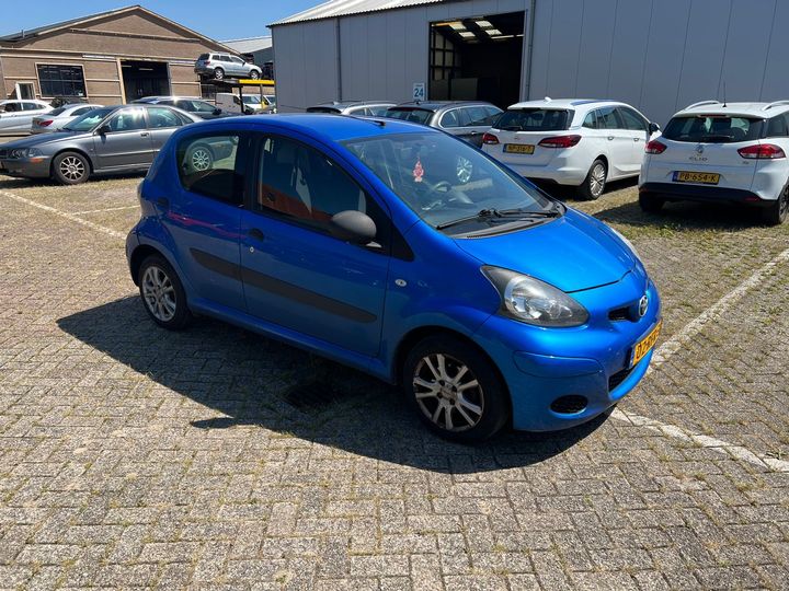 Photo 4 VIN: JTDKG12C80N542323 - TOYOTA AYGO 