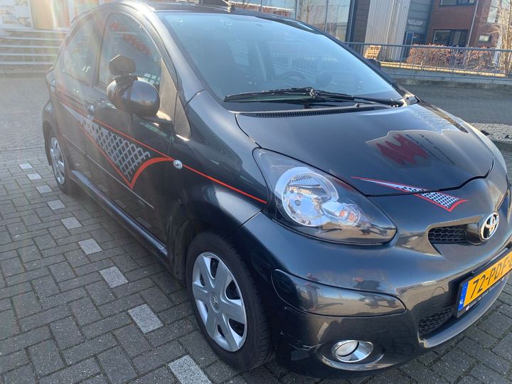 Photo 4 VIN: JTDKG18C00N487972 - TOYOTA AYGO 