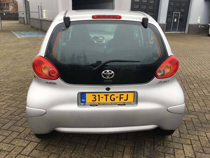 Photo 9 VIN: JTDKG18C10N093154 - TOYOTA AYGO 