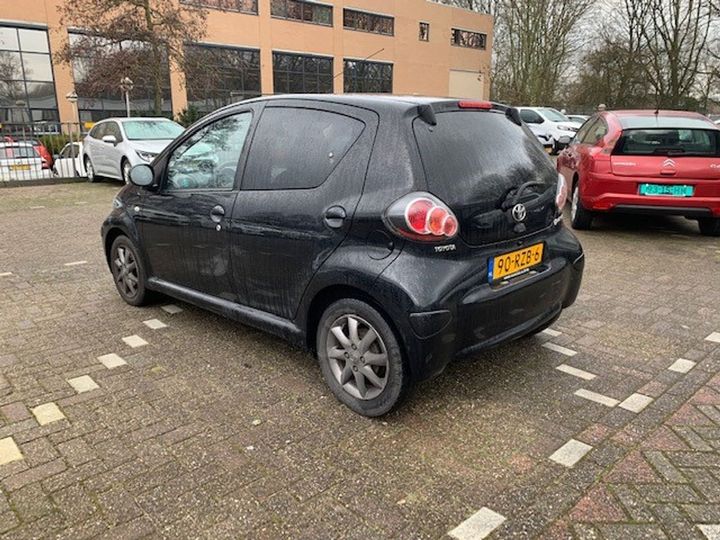 Photo 2 VIN: JTDKG18C10N560556 - TOYOTA AYGO 