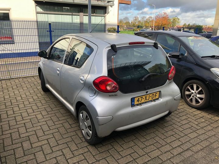 Photo 2 VIN: JTDKG18C20N168847 - TOYOTA AYGO 