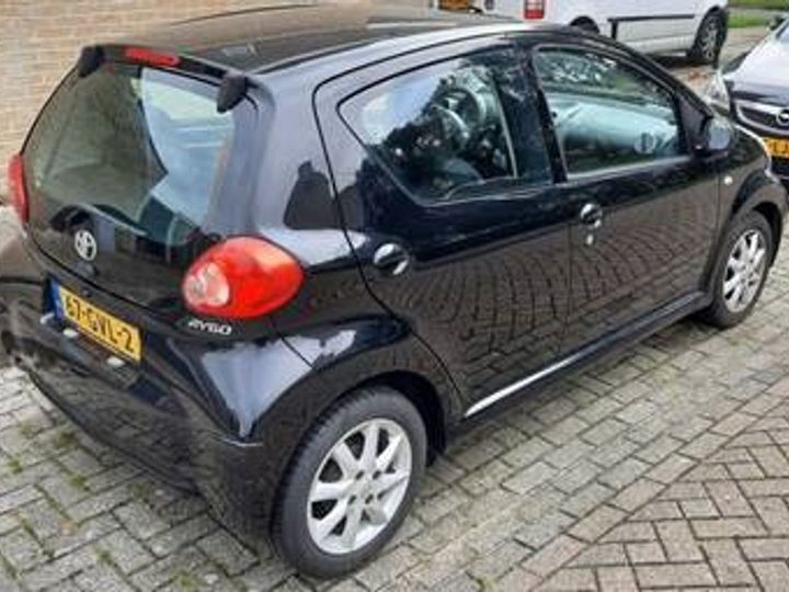 Photo 3 VIN: JTDKG18C20N300795 - TOYOTA AYGO 